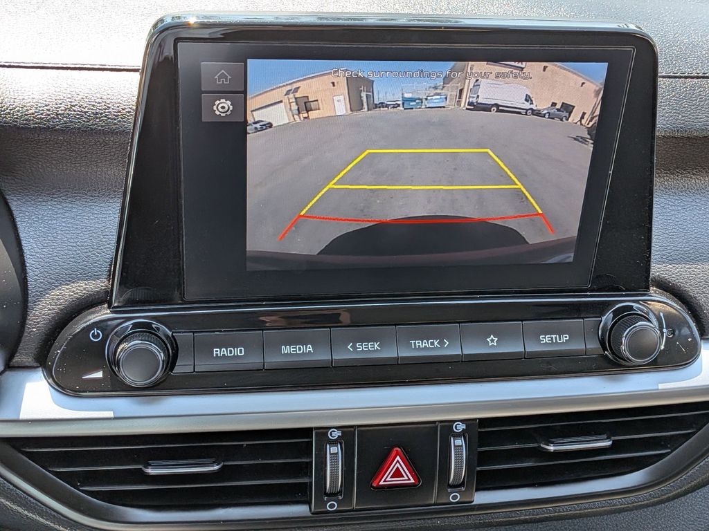 Thumbnail: 2024 Kia Forte - 18