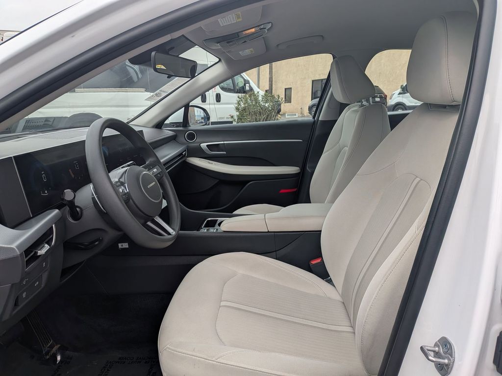 Thumbnail: 2025 Hyundai Sonata - 13