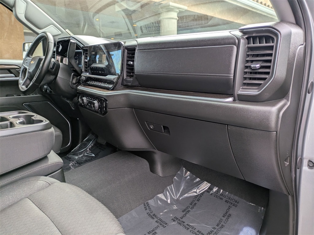 Thumbnail: 2024 Chevrolet Silverado 1500 - 32