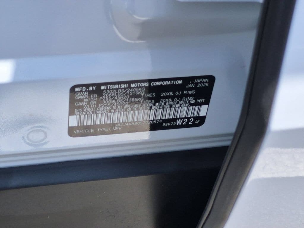 Thumbnail: 2025 Mitsubishi Outlander - 37