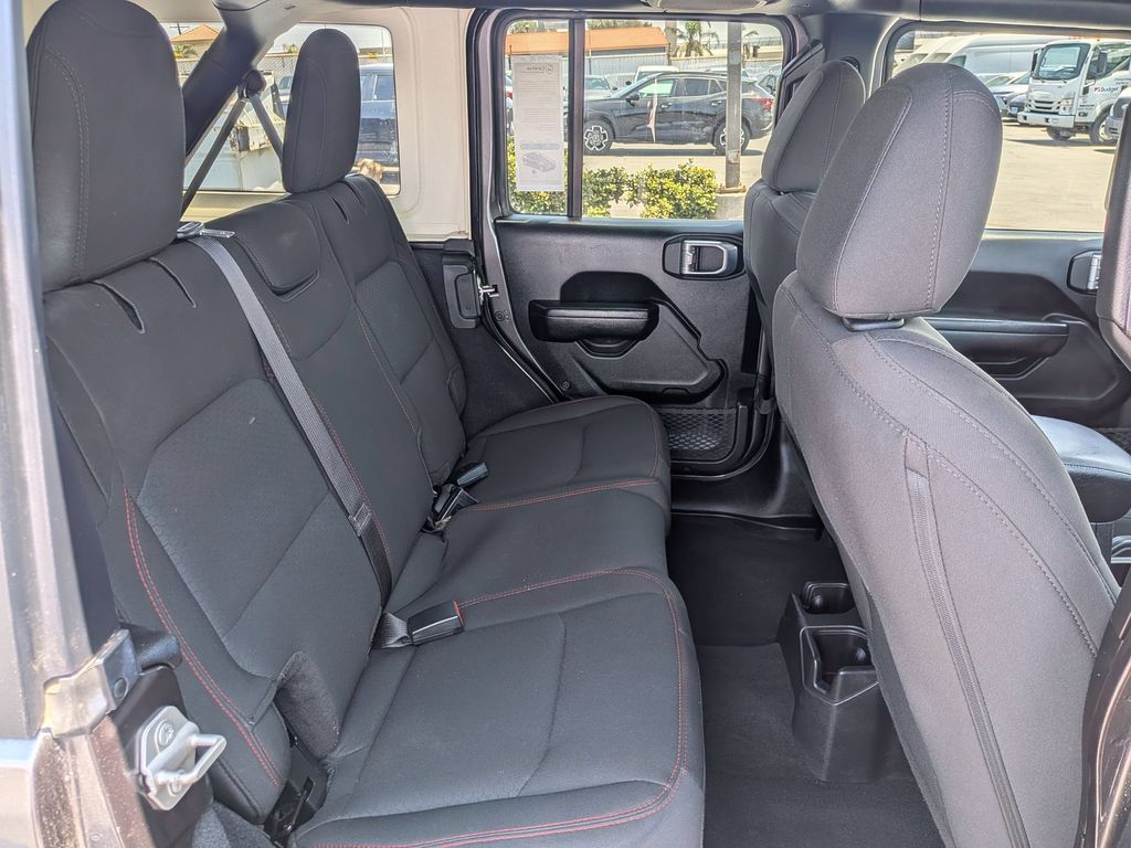 2023 Jeep Wrangler 4-Door Rubicon - Photo 29