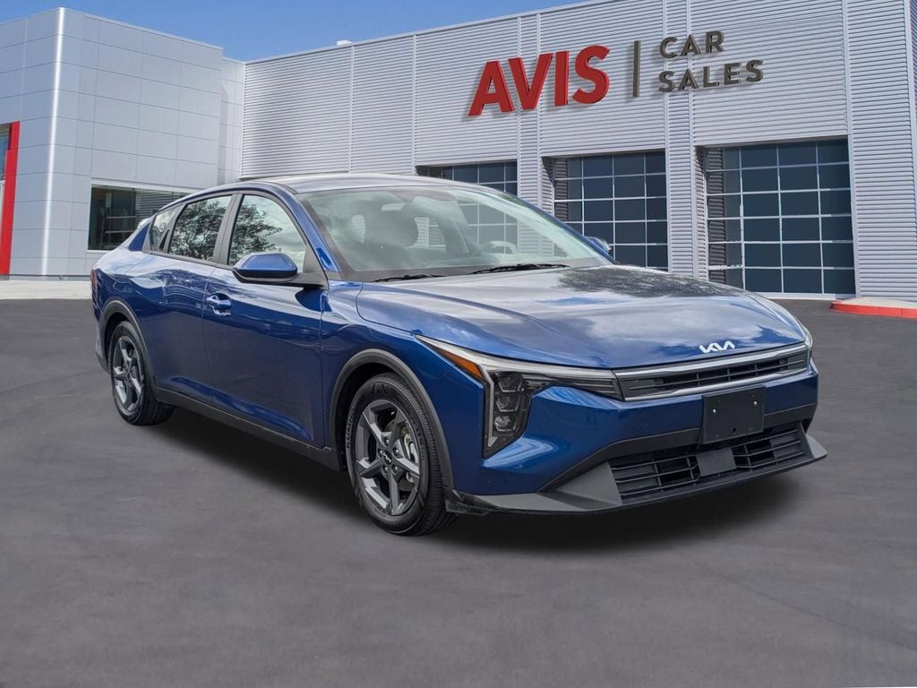 Thumbnail: 2025 Kia K4 - 3