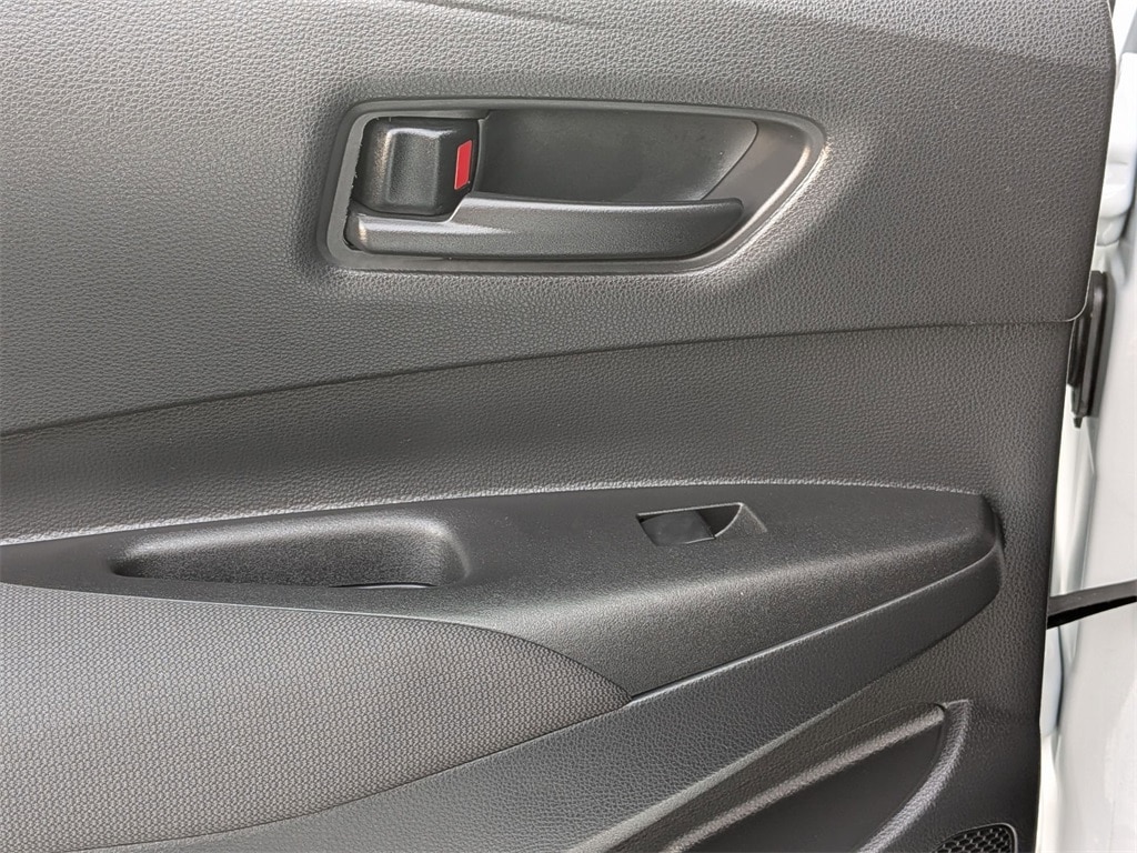 Thumbnail: 2025 Toyota Corolla - 25