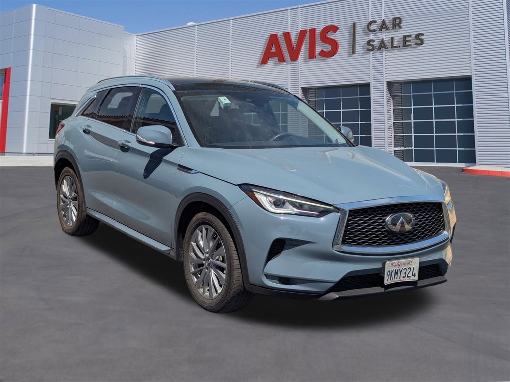 Thumbnail: 2024 INFINITI QX50 - 3