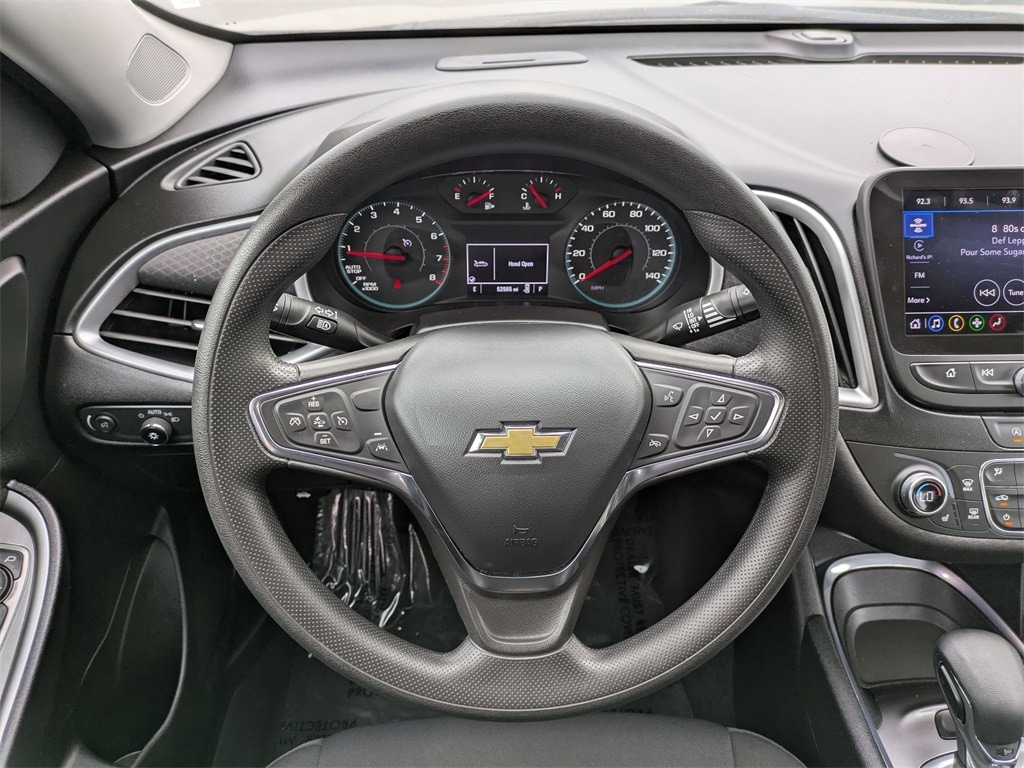 Thumbnail: 2023 Chevrolet Malibu - 23
