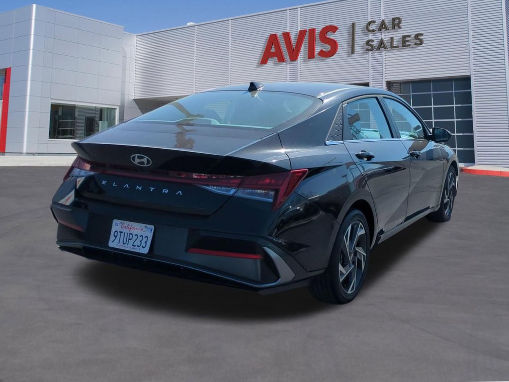 Thumbnail: 2025 Hyundai Elantra - 6