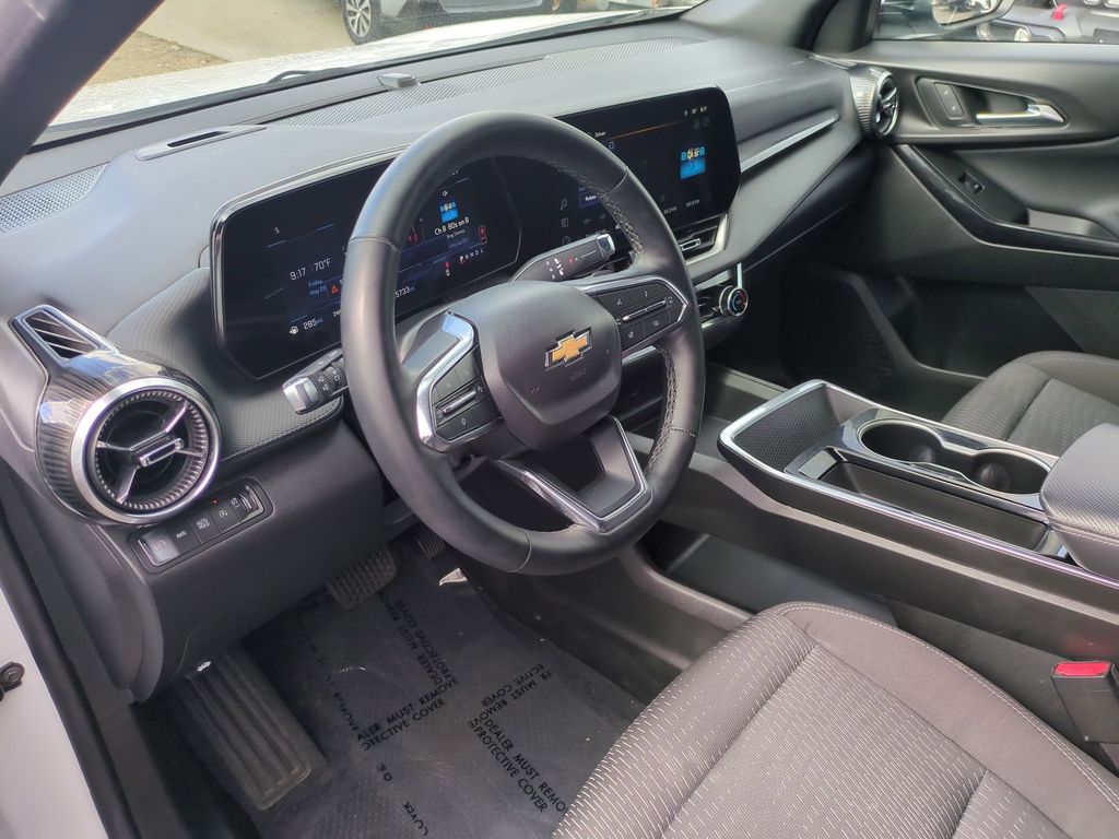 Thumbnail: 2025 Chevrolet Equinox - 15