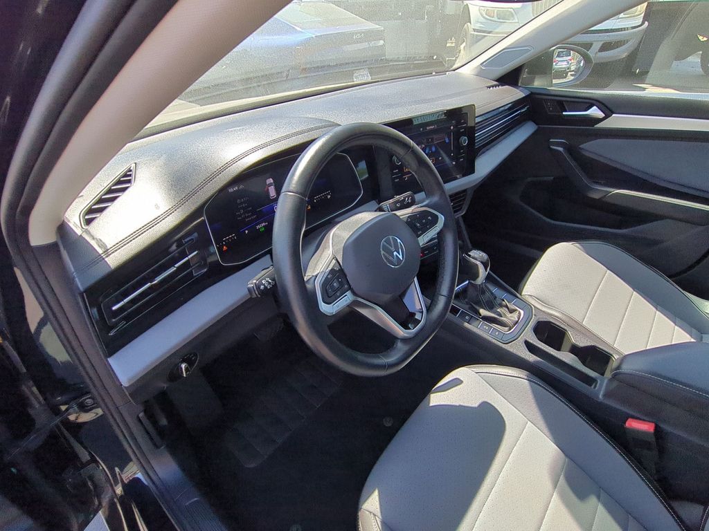 Thumbnail: 2025 Volkswagen Jetta - 15