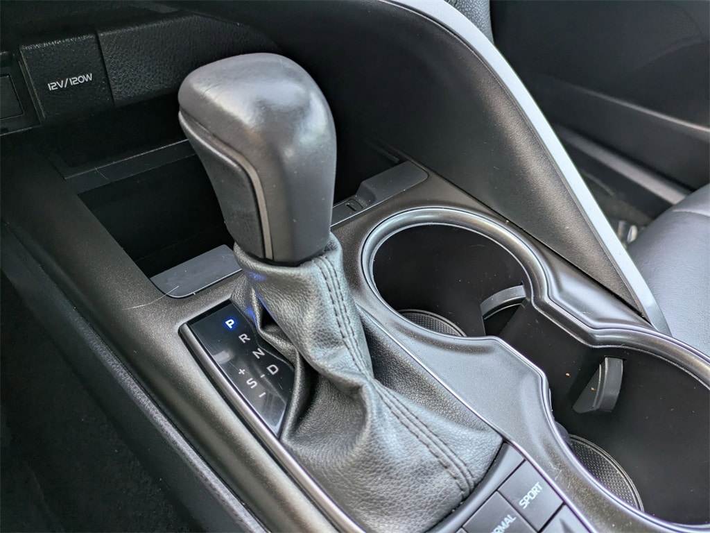 Thumbnail: 2024 Toyota Camry - 20