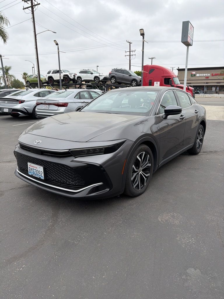 Thumbnail: 2024 Toyota Crown - 2