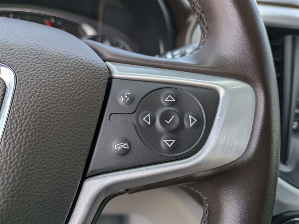 Thumbnail: 2023 GMC Acadia - 22