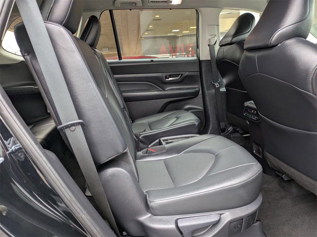 Thumbnail: 2025 Toyota Grand Highlander - 32