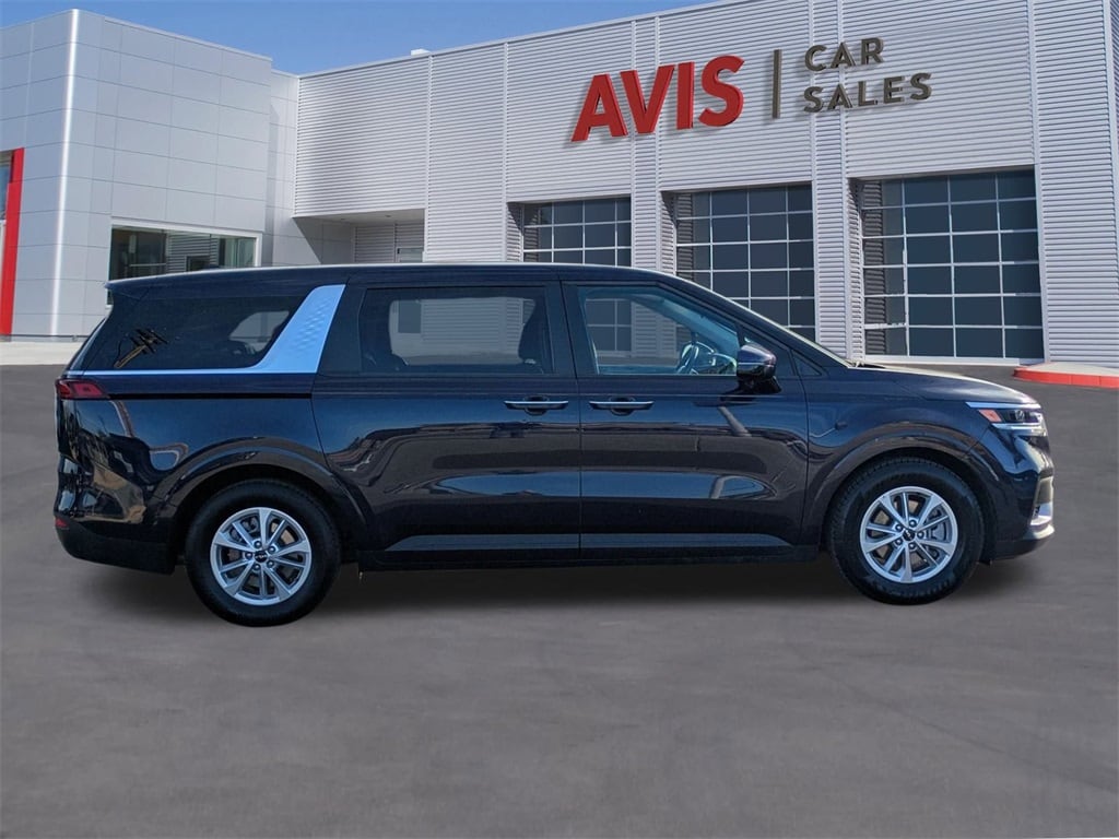Thumbnail: 2024 Kia Carnival - 5