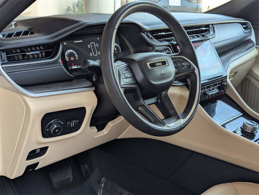 Thumbnail: 2023 Jeep Grand Cherokee L - 15