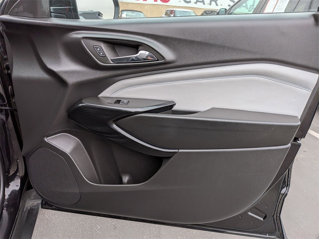 Thumbnail: 2025 Chevrolet Trax - 34