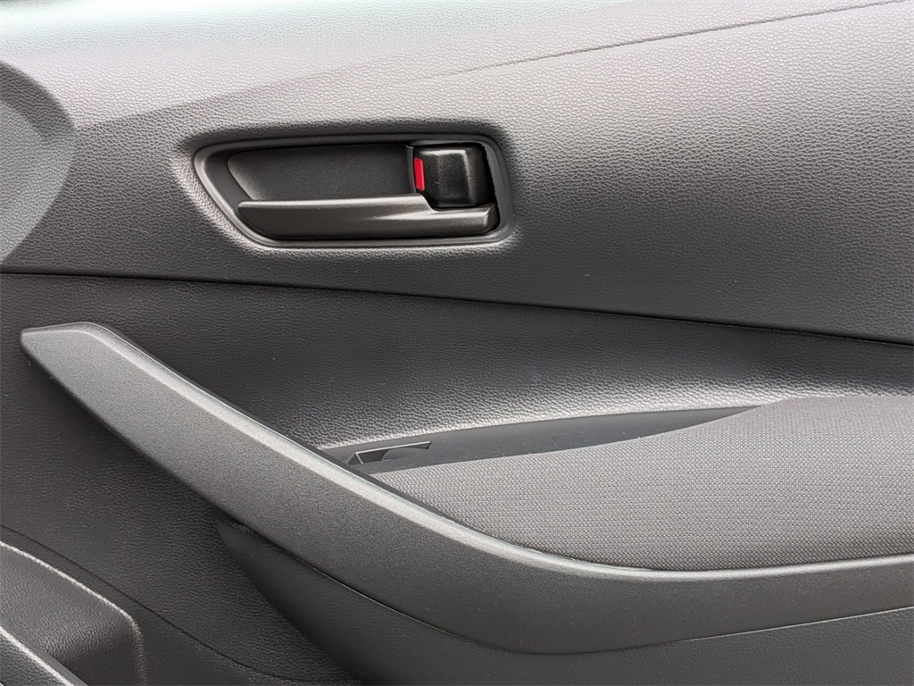 Thumbnail: 2025 Toyota Corolla - 31