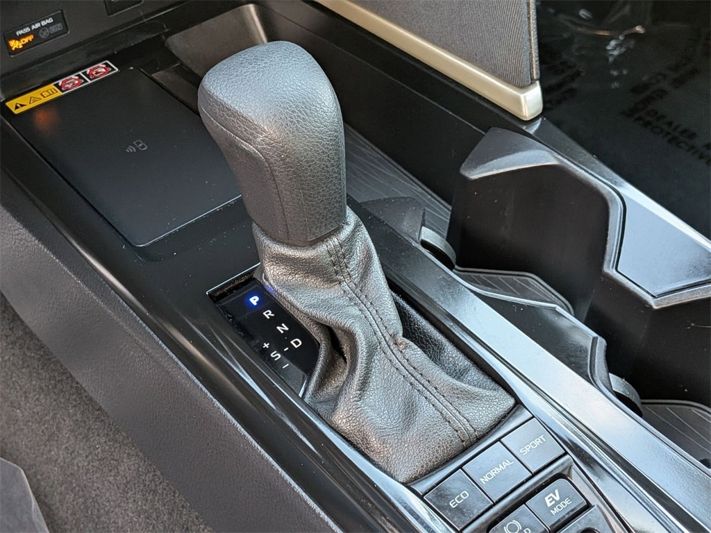 Thumbnail: 2025 Toyota Camry - 18