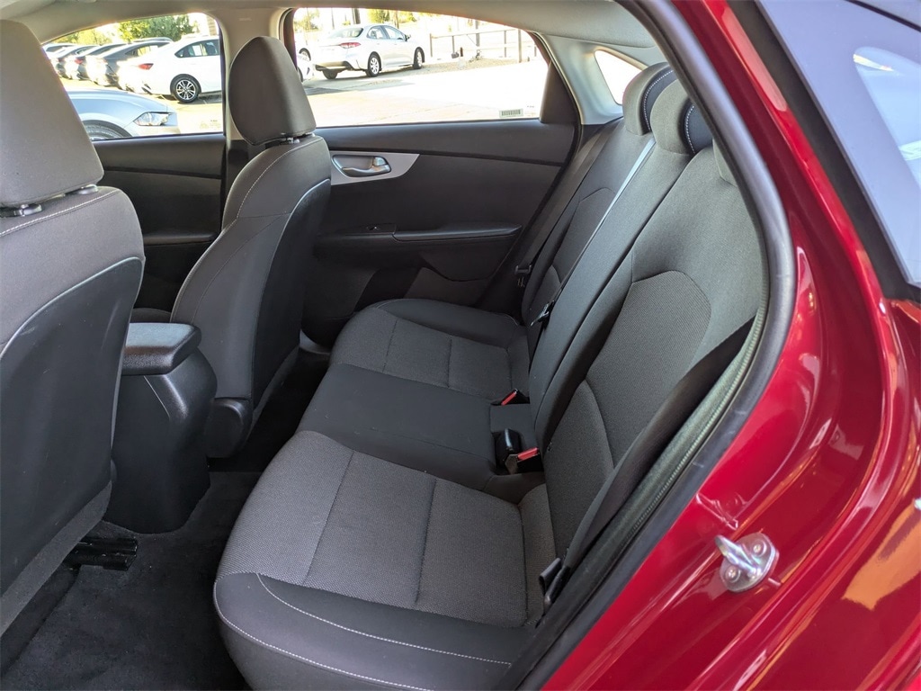 Thumbnail: 2024 Kia Forte - 29