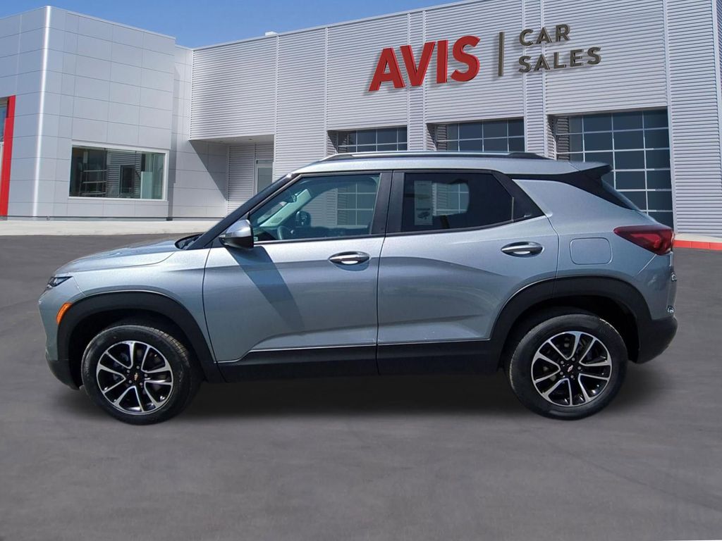 Thumbnail: 2025 Chevrolet TrailBlazer - 10