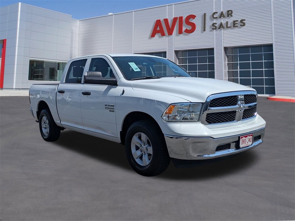 2023 Ram 1500 Classic SLT photo 3