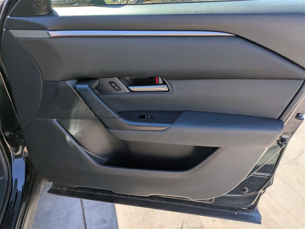 Thumbnail: 2025 Mazda CX-50 - 33