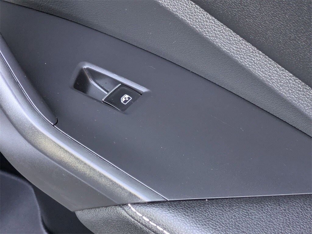 Thumbnail: 2024 Volkswagen Jetta - 34