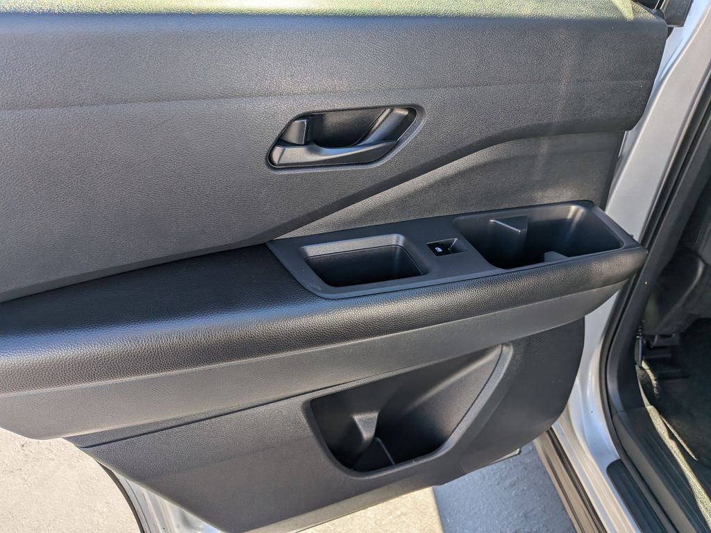 Thumbnail: 2024 Nissan Pathfinder - 25