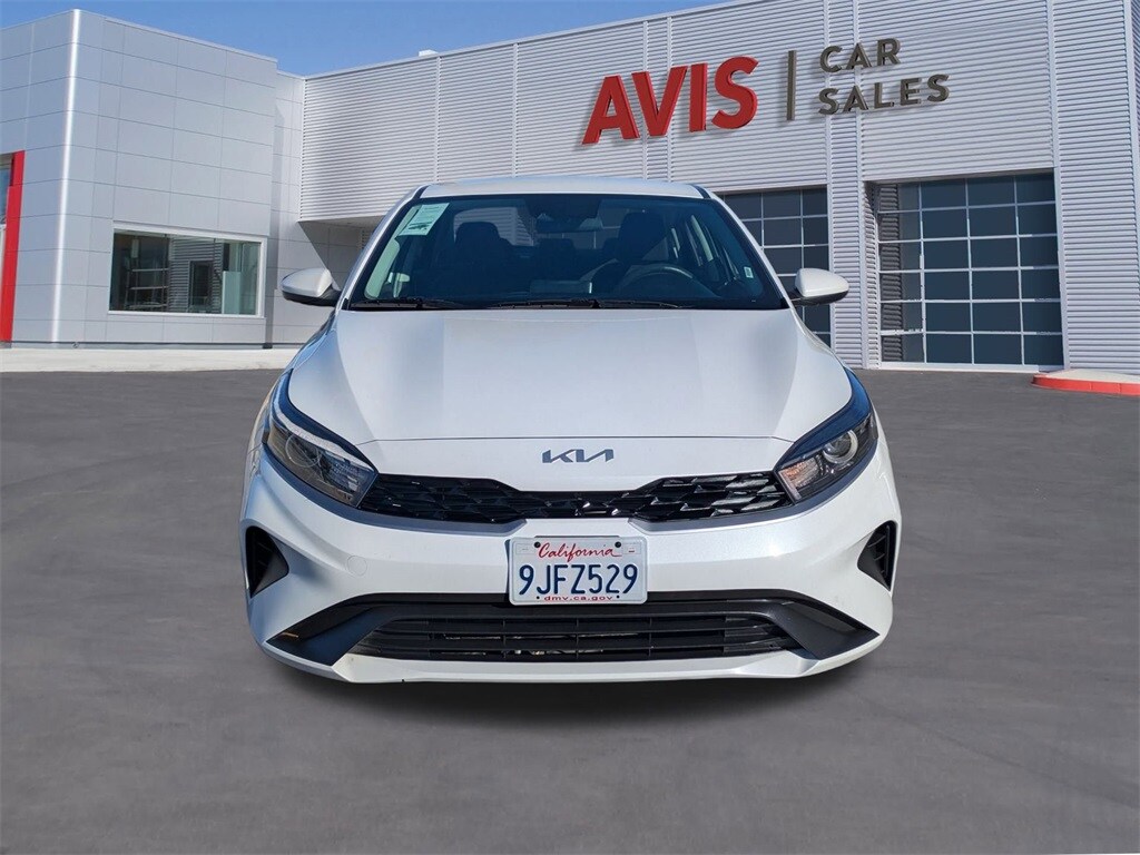 2024 Kia Forte LXS photo 2