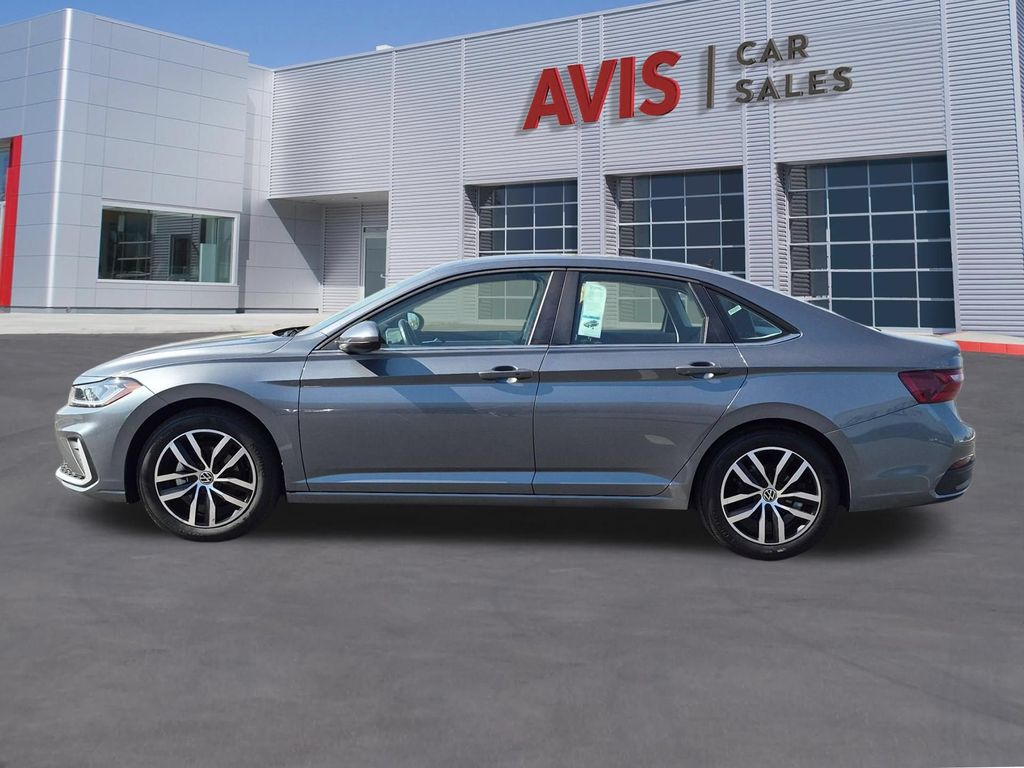 Thumbnail: 2025 Volkswagen Jetta - 10