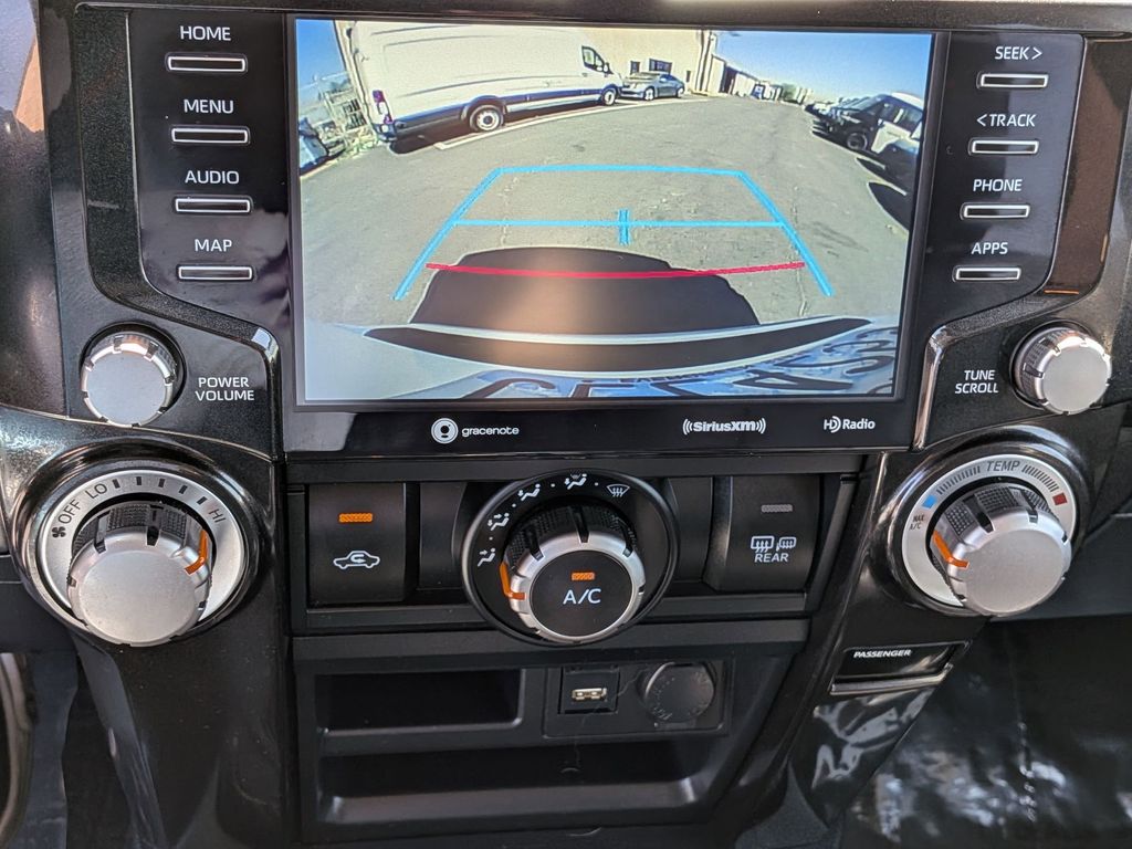 Thumbnail: 2024 Toyota 4Runner - 18