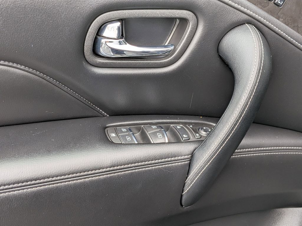 Thumbnail: 2024 INFINITI QX80 - 13