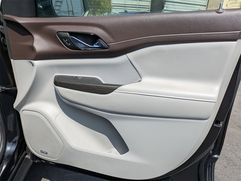 Thumbnail: 2023 GMC Acadia - 34