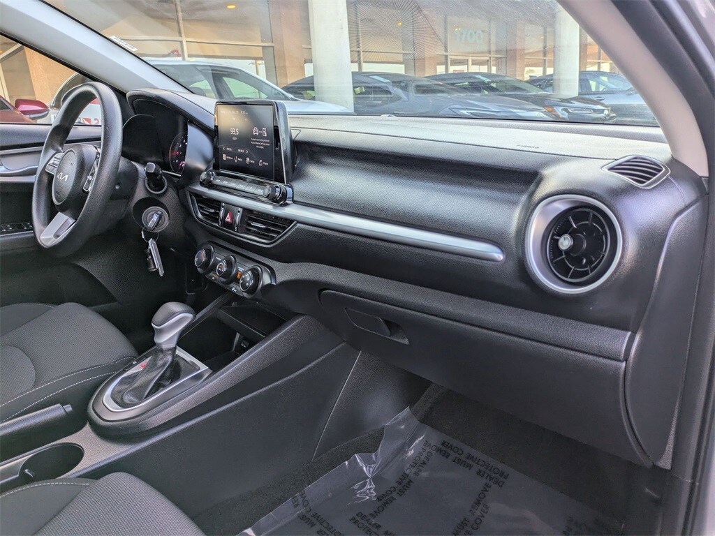 Thumbnail: 2024 Kia Forte - 33