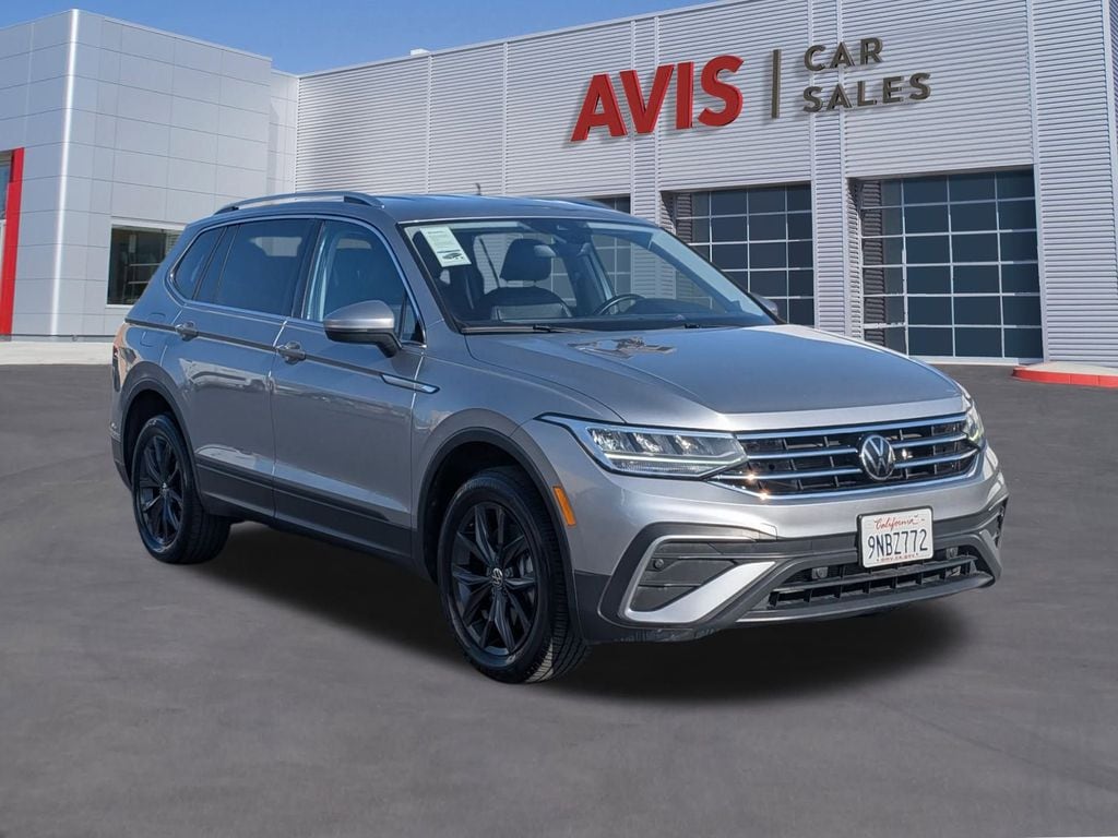Thumbnail: 2024 Volkswagen Tiguan - 3