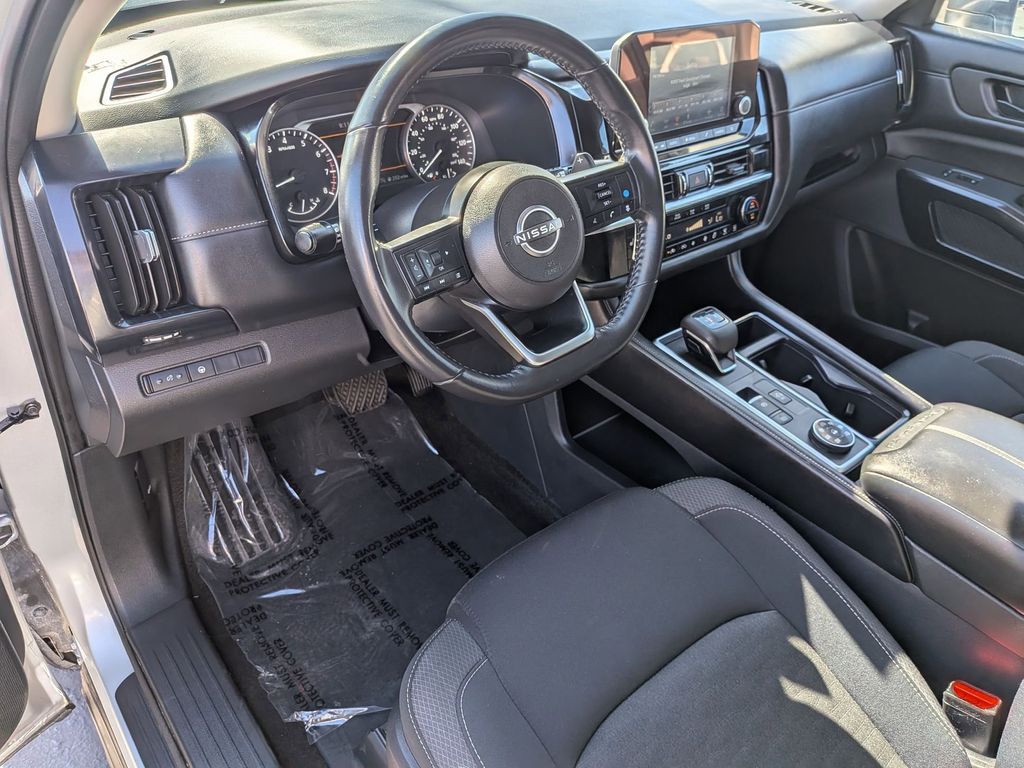 Thumbnail: 2024 Nissan Pathfinder - 14