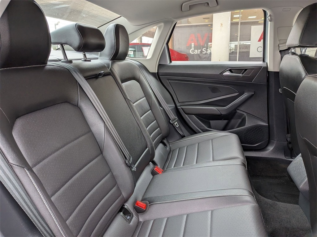 Thumbnail: 2024 Volkswagen Jetta - 31