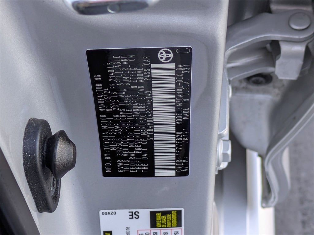 Thumbnail: 2024 Toyota Corolla - 38