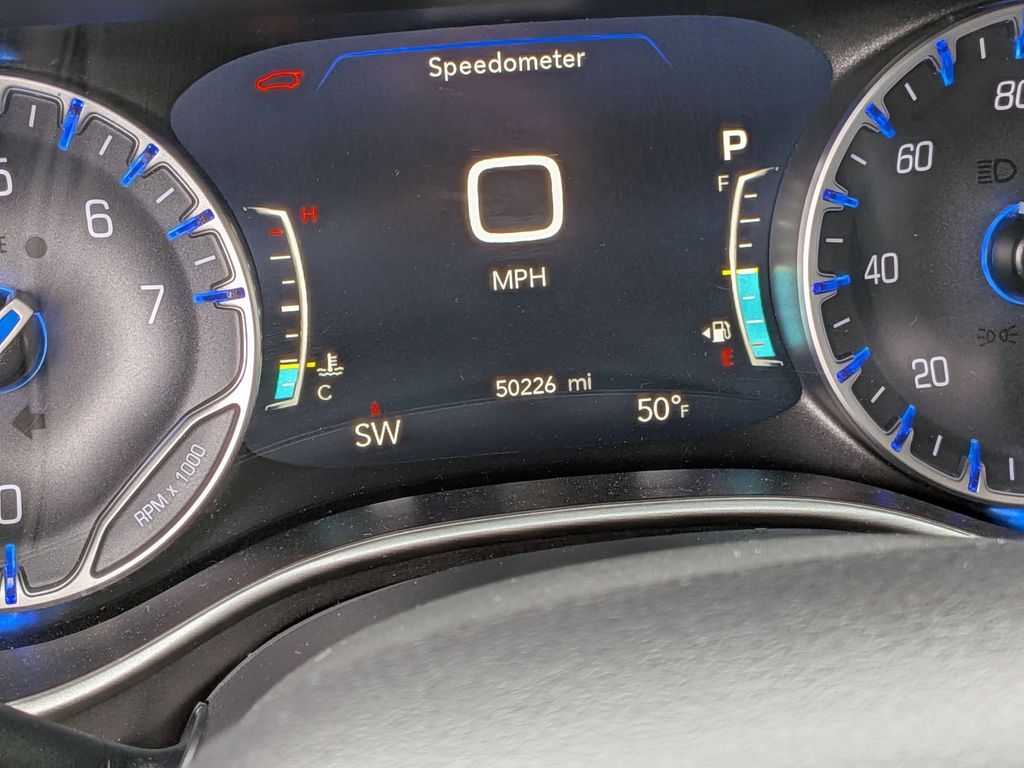 Thumbnail: 2024 Chrysler Pacifica - 17