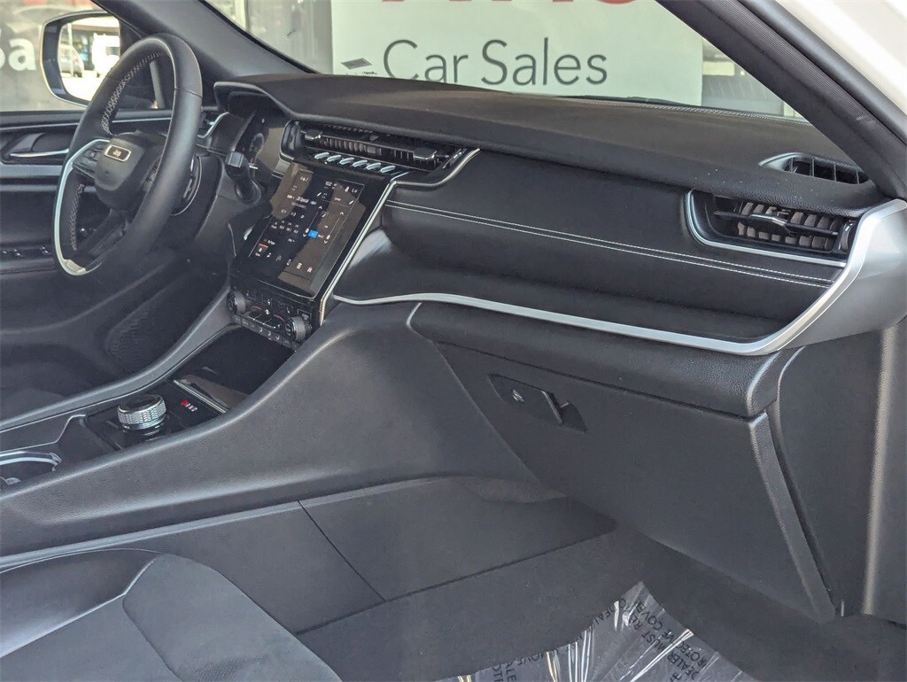 Thumbnail: 2024 Jeep Grand Cherokee - 29
