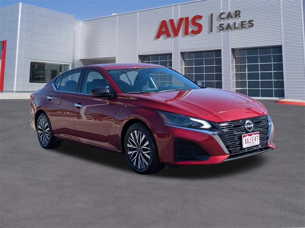 Thumbnail: 2024 Nissan Altima - 3
