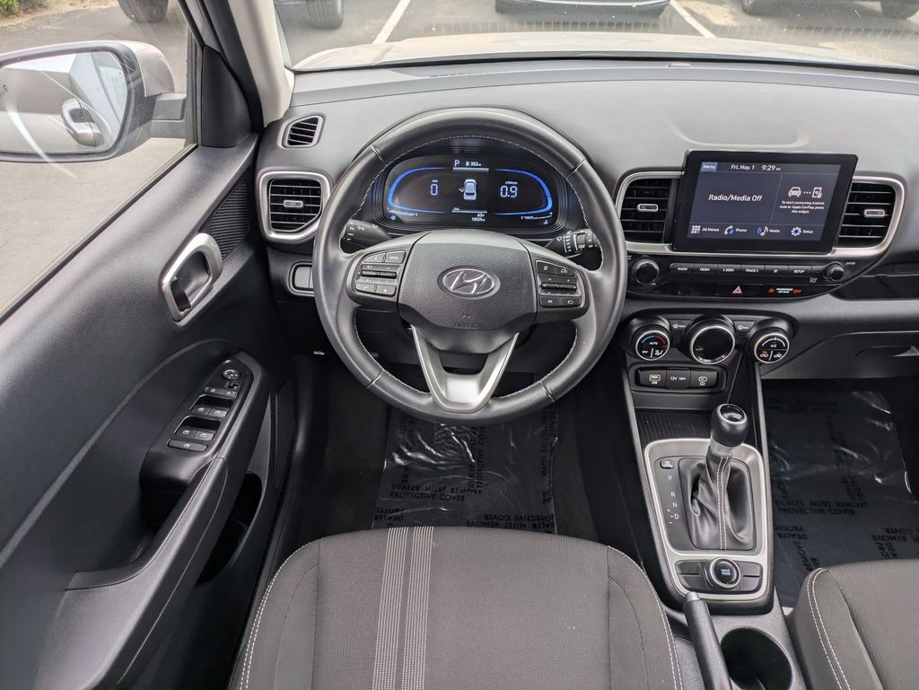 Thumbnail: 2025 Hyundai Venue - 31