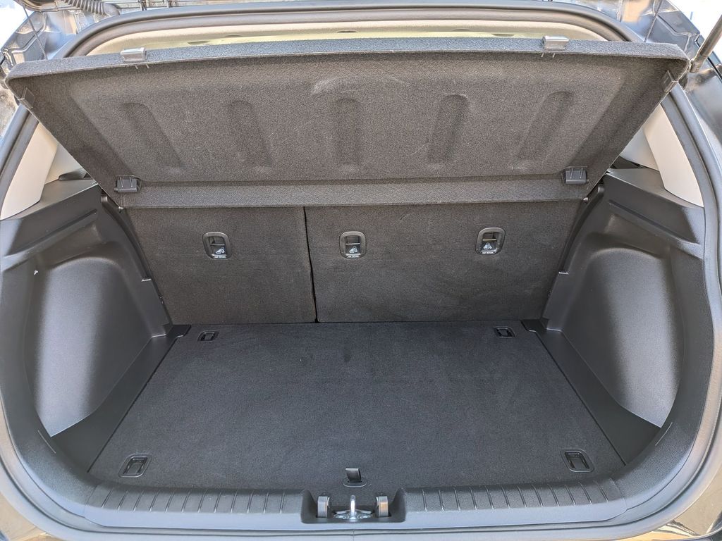 Thumbnail: 2025 Hyundai Venue - 29