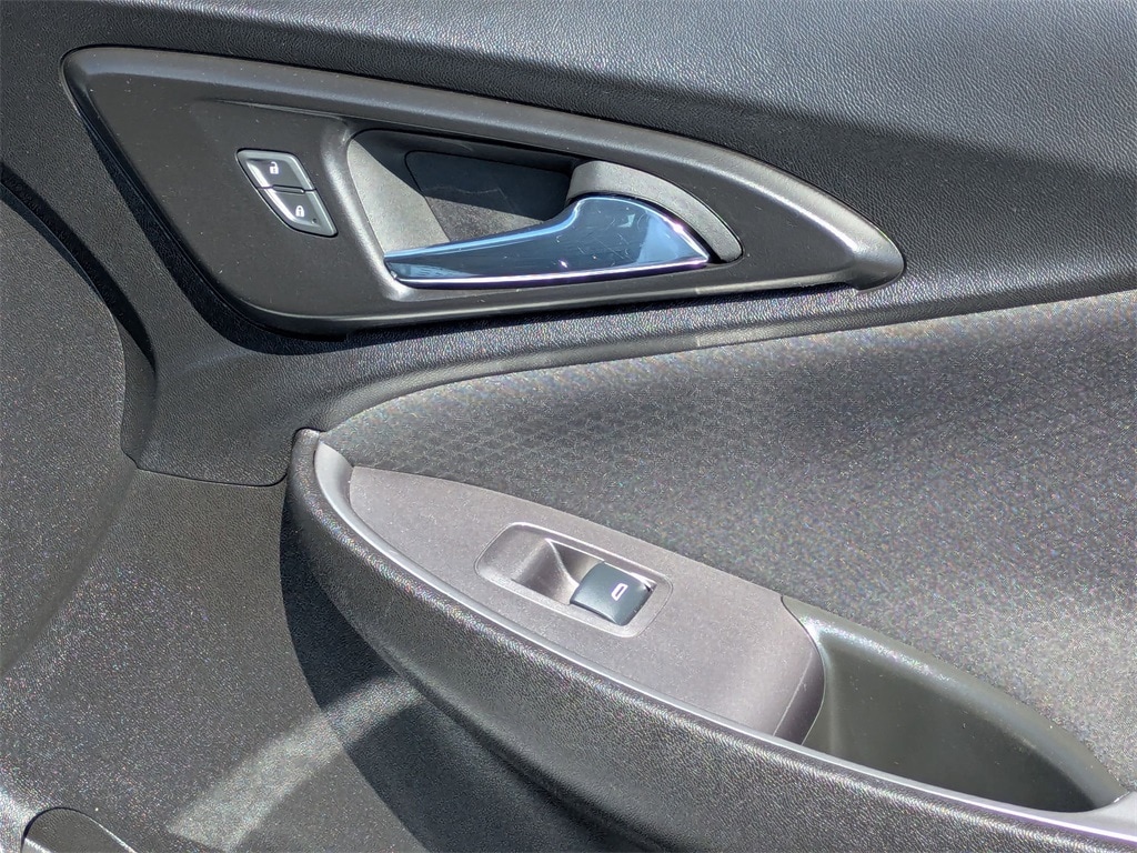 Thumbnail: 2023 Chevrolet Malibu - 35