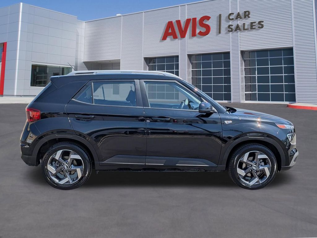 Thumbnail: 2025 Hyundai Venue - 5