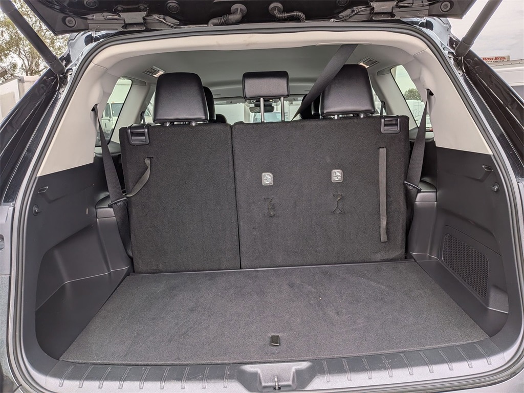 Thumbnail: 2025 Toyota Grand Highlander - 30