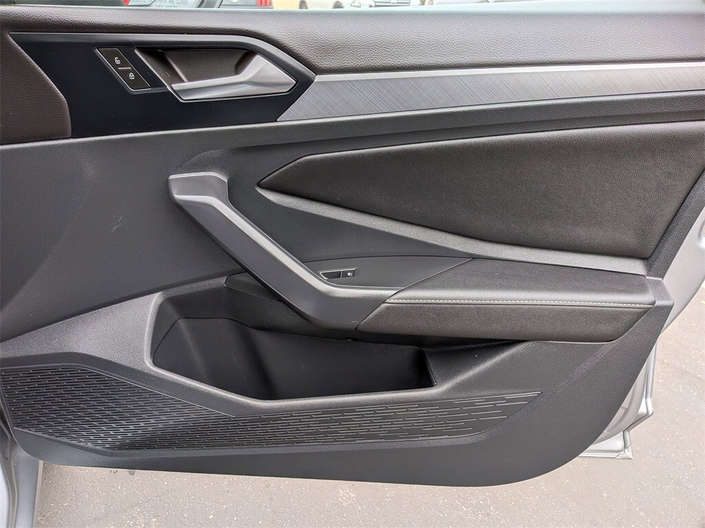 Thumbnail: 2024 Volkswagen Jetta - 34