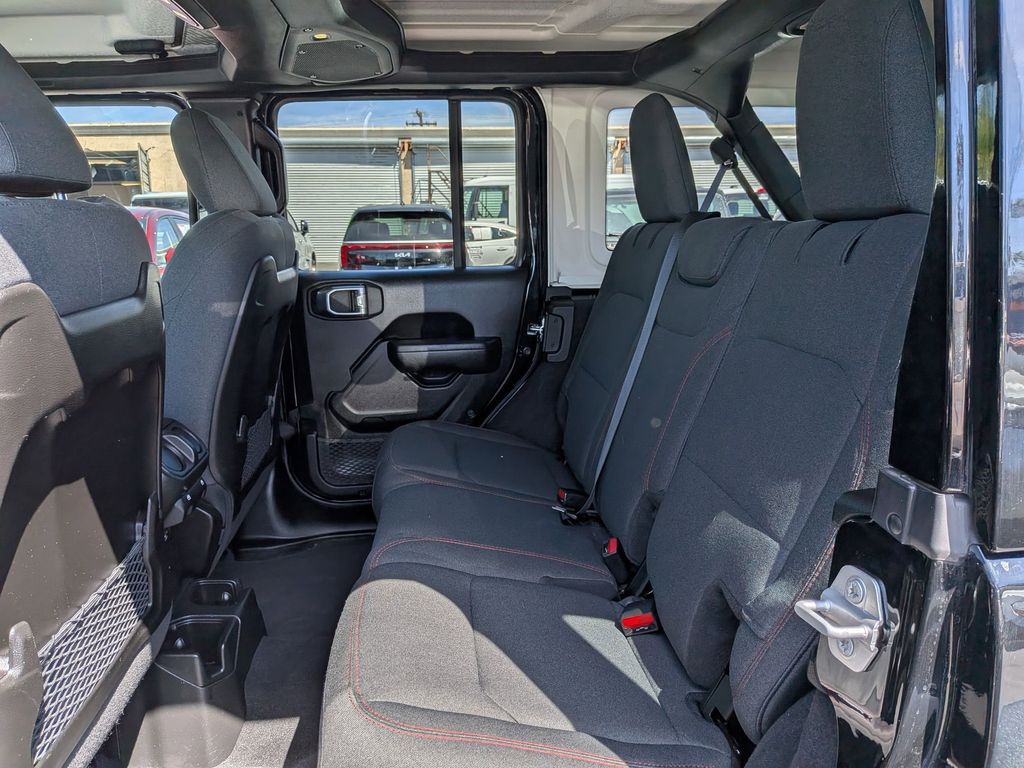 Thumbnail: 2025 Jeep Wrangler - 28