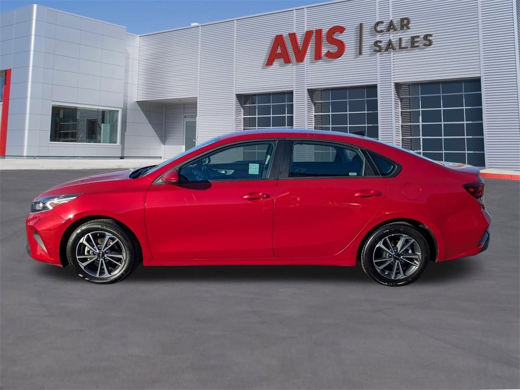 Thumbnail: 2024 Kia Forte - 10