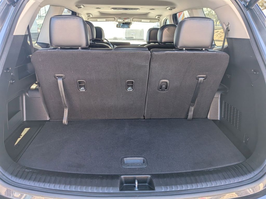 Thumbnail: 2025 Kia Telluride - 25