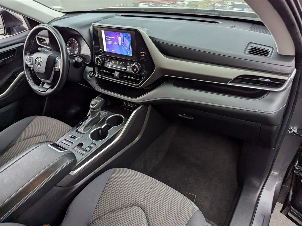 Thumbnail: 2024 Toyota Highlander - 33